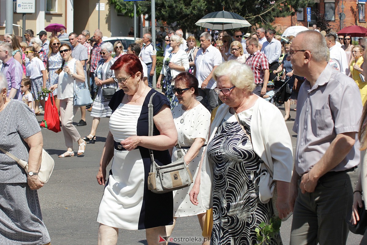 Procesja Bożego Ciała w ostrołęckim klasztorze [08.06.2023] - zdjęcie #35 - eOstroleka.pl
