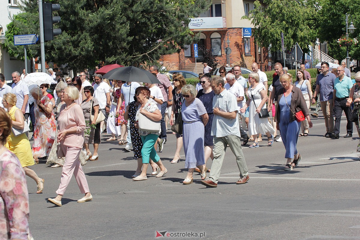 Procesja Bożego Ciała w ostrołęckim klasztorze [08.06.2023] - zdjęcie #25 - eOstroleka.pl