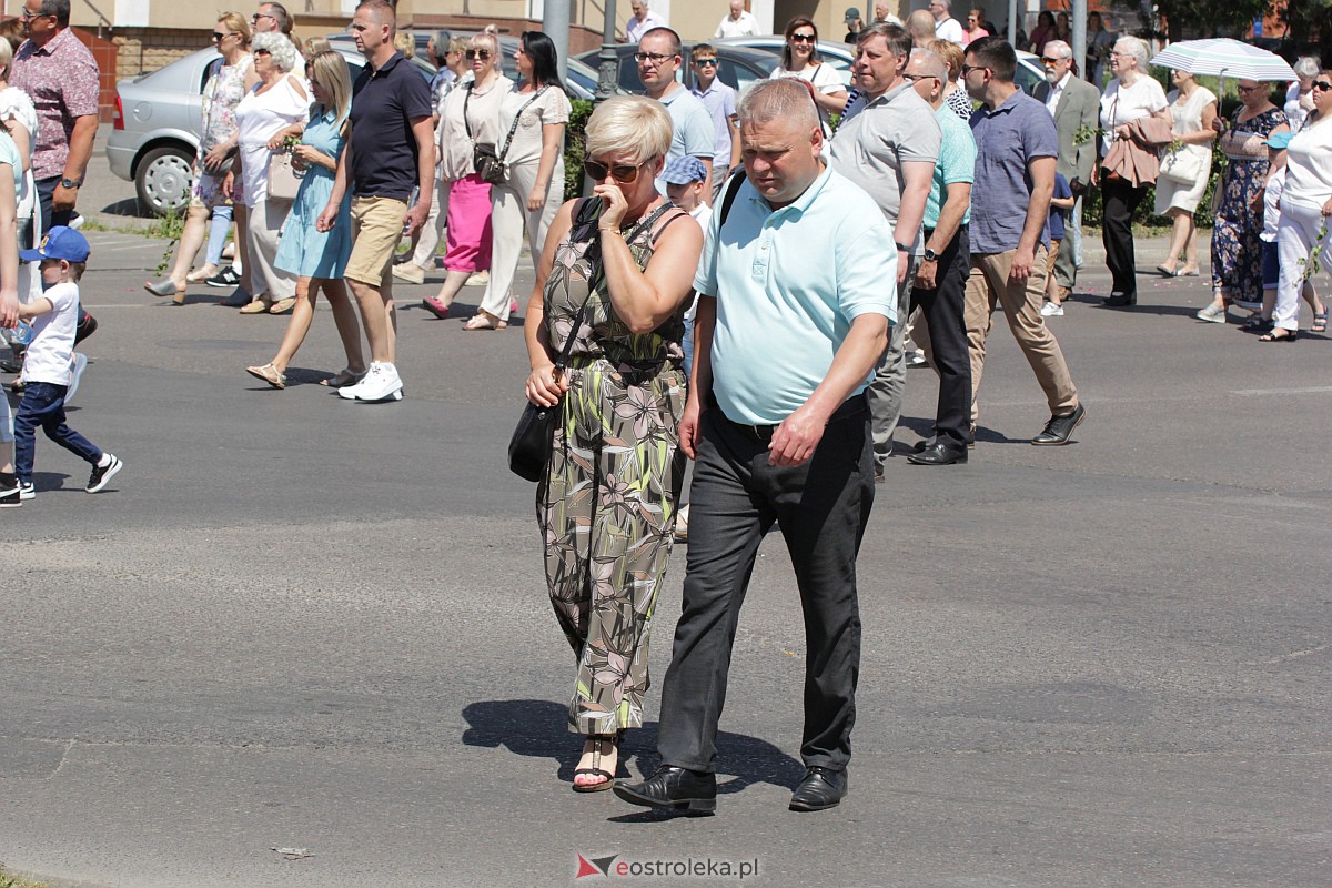 Procesja Bożego Ciała w ostrołęckim klasztorze [08.06.2023] - zdjęcie #13 - eOstroleka.pl