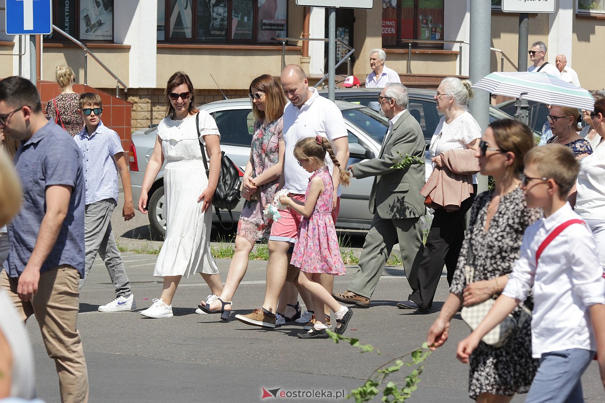 Procesja Bożego Ciała w ostrołęckim klasztorze [08.06.2023] - zdjęcie #9 - eOstroleka.pl