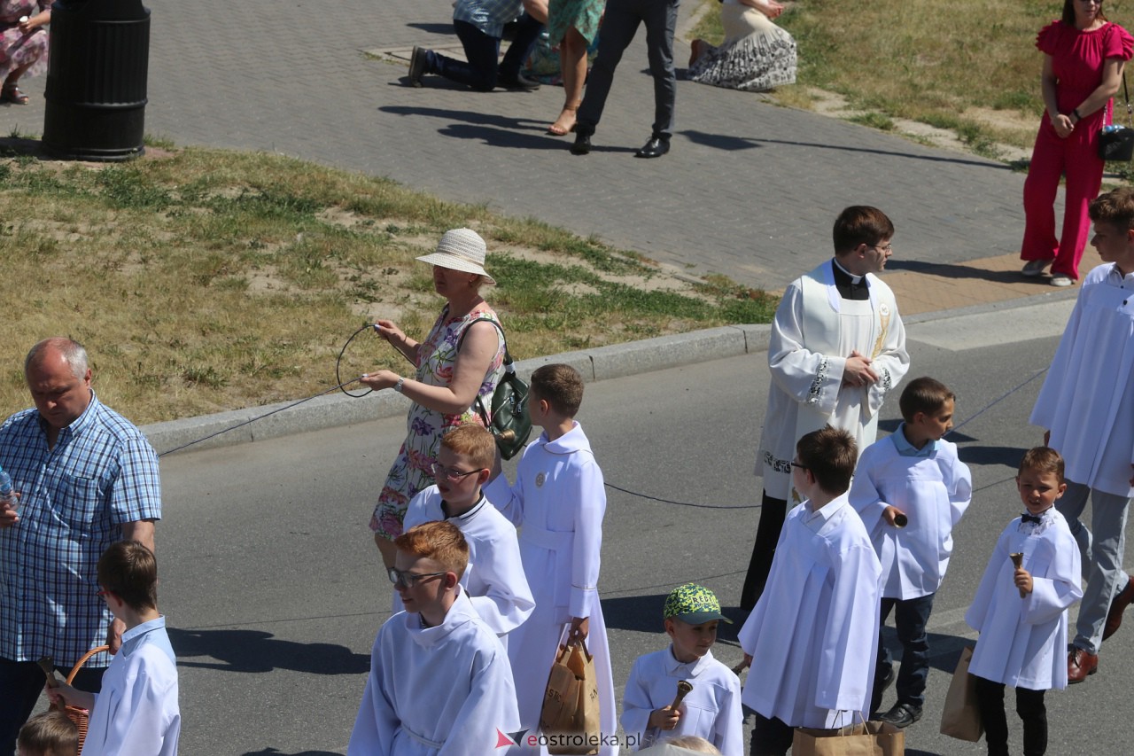 Procesja Bożego Ciała w kościele pw. św. Franciszka z Asyżu [08.06.2023] - zdjęcie #47 - eOstroleka.pl