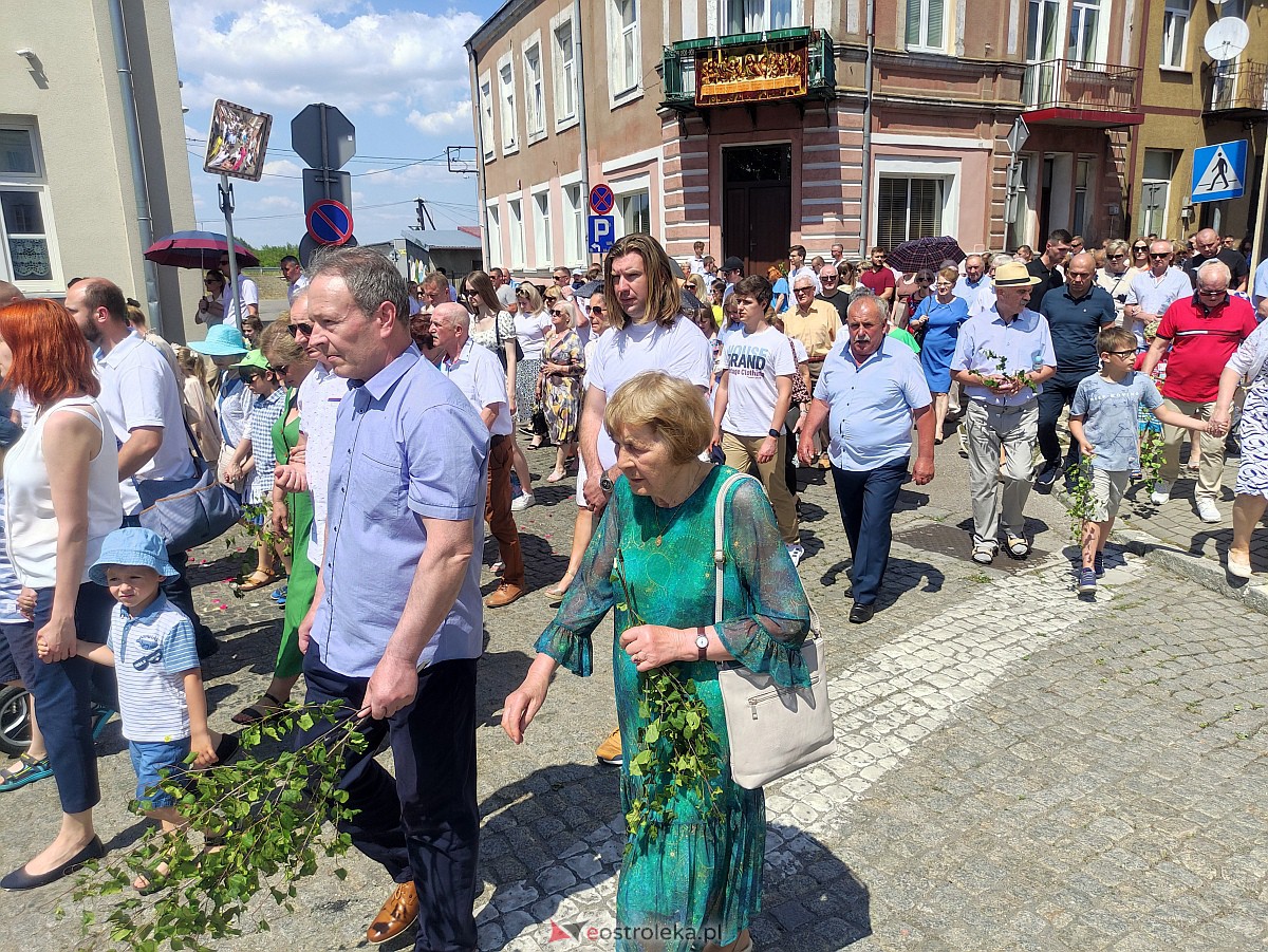 Procesja Bożego Ciała w ostrołęckiej farze [08.06.2023] - zdjęcie #55 - eOstroleka.pl