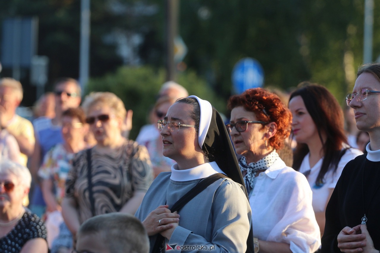 Koncert uwielbienia w Ostrołęce [08.06.2023] - zdjęcie #44 - eOstroleka.pl