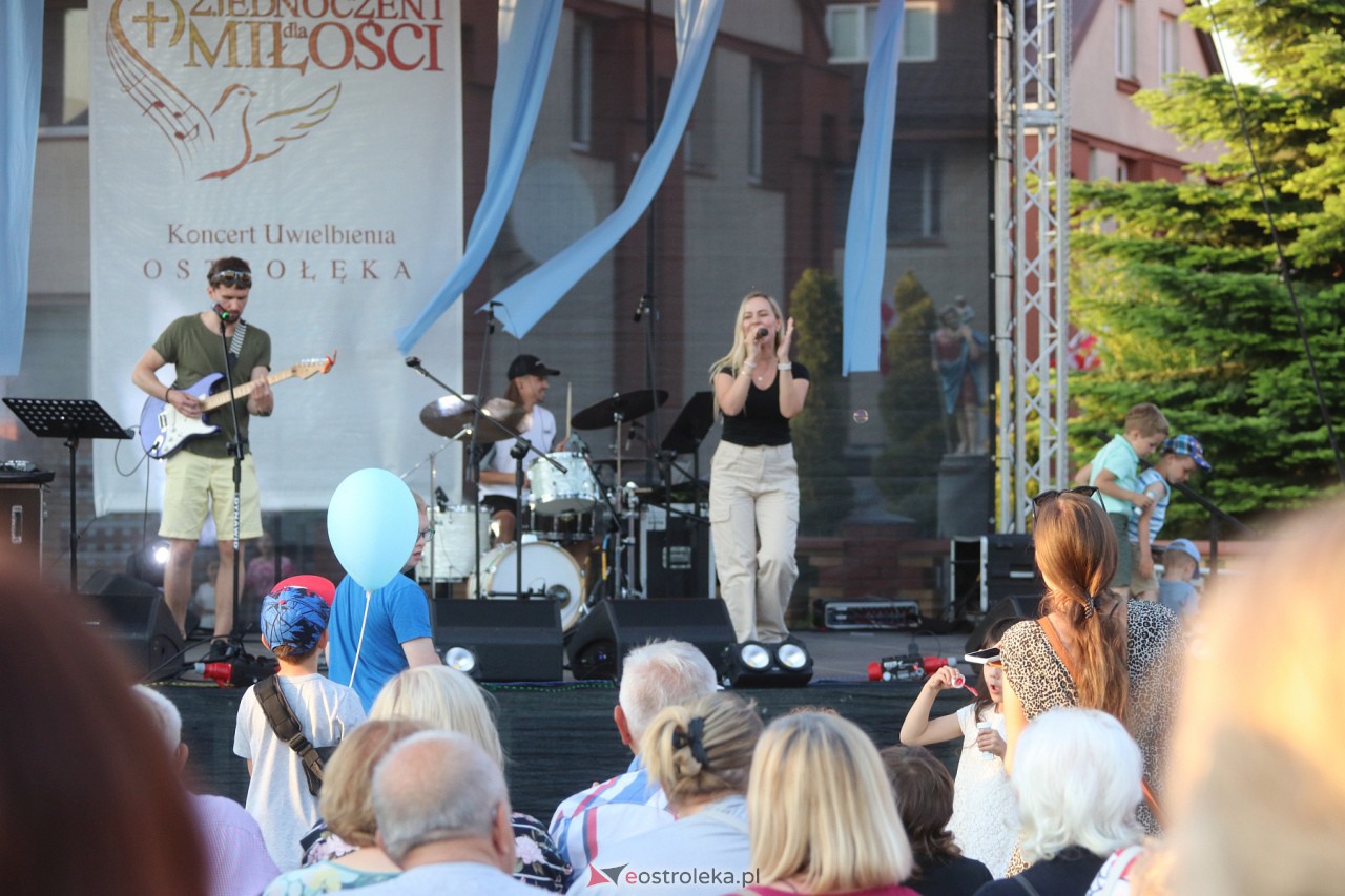 Koncert uwielbienia w Ostrołęce [08.06.2023] - zdjęcie #58 - eOstroleka.pl