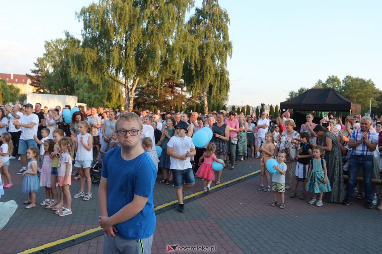 Koncert uwielbienia w Ostrołęce [08.06.2023] - zdjęcie #86 - eOstroleka.pl