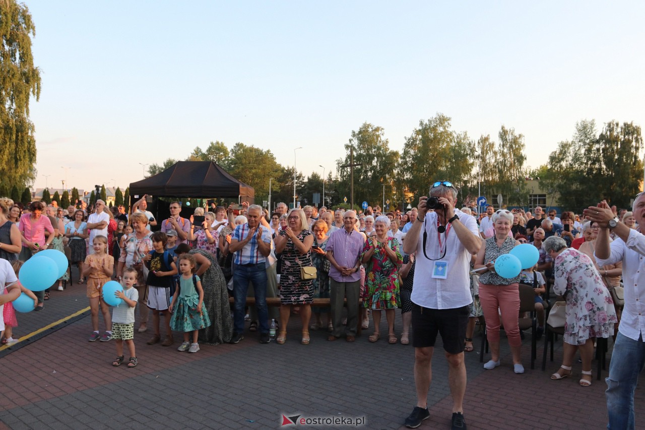 Koncert uwielbienia w Ostrołęce [08.06.2023] - zdjęcie #70 - eOstroleka.pl