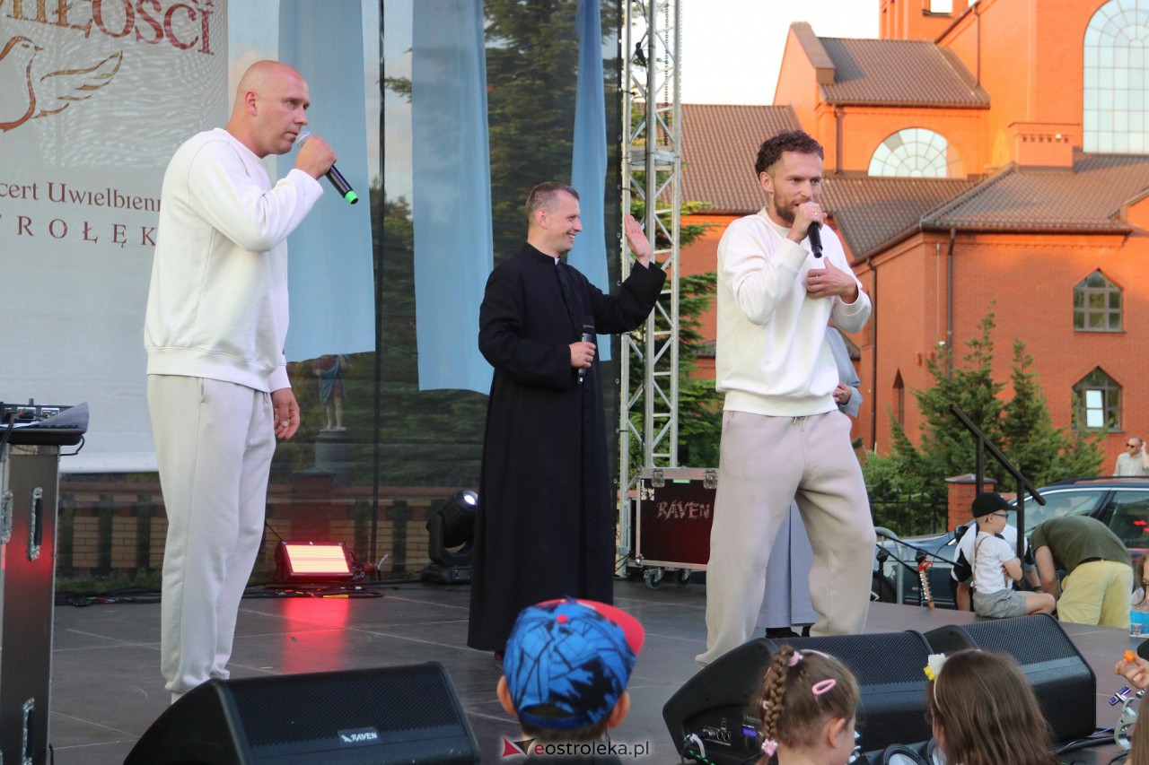 Koncert uwielbienia w Ostrołęce [08.06.2023] - zdjęcie #61 - eOstroleka.pl
