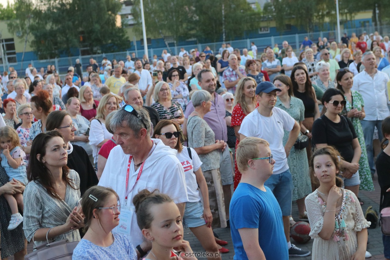 Koncert uwielbienia w Ostrołęce [08.06.2023] - zdjęcie #48 - eOstroleka.pl