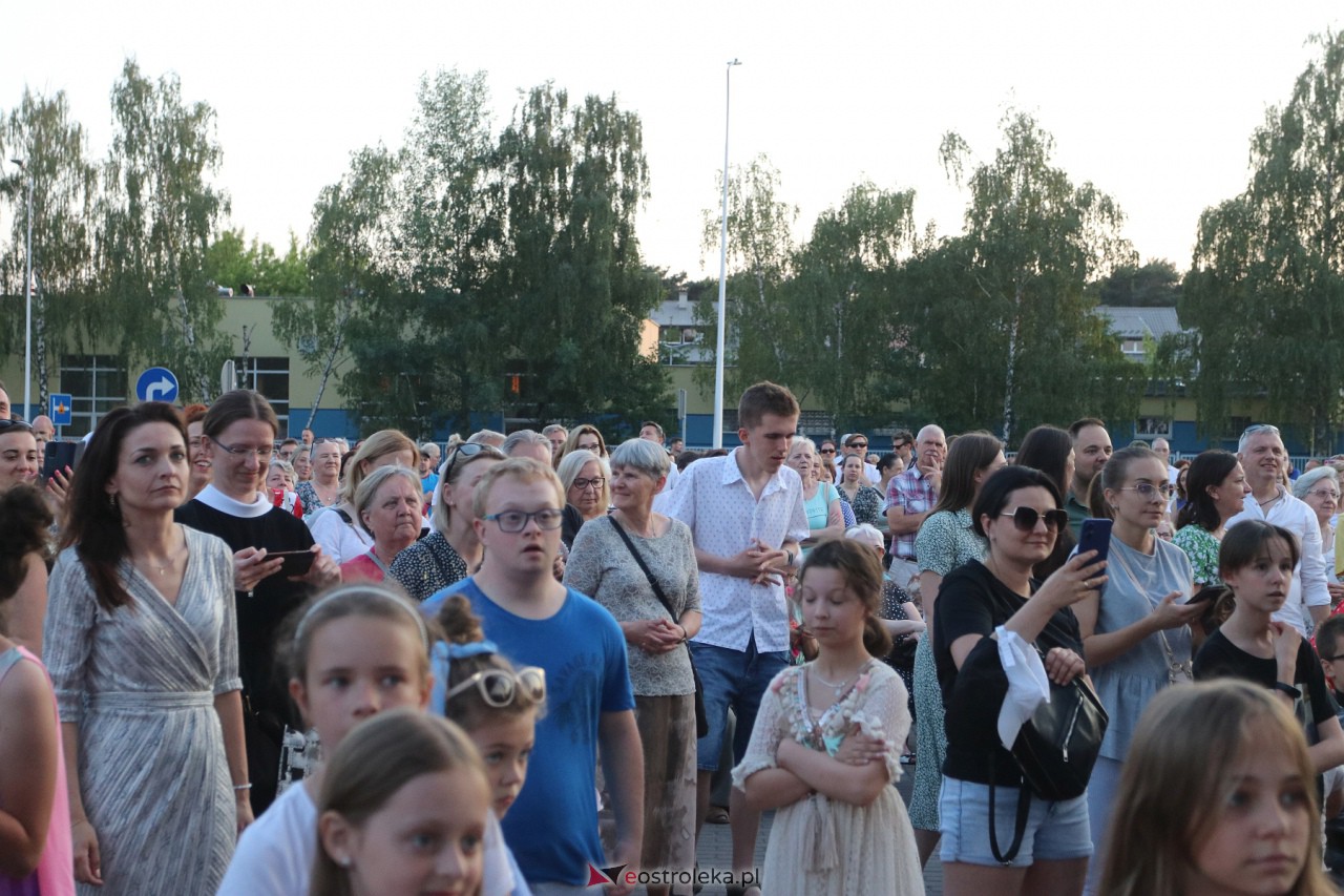 Koncert uwielbienia w Ostrołęce [08.06.2023] - zdjęcie #121 - eOstroleka.pl