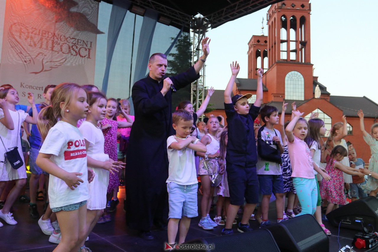 Koncert uwielbienia w Ostrołęce [08.06.2023] - zdjęcie #147 - eOstroleka.pl