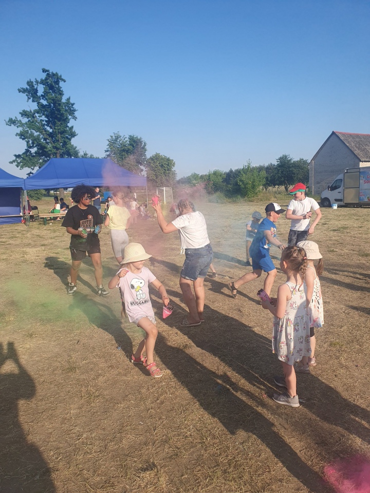 Rodzinny festyn w Żabinie z KGW Pierożanki [10.06.2023] - zdjęcie #2 - eOstroleka.pl