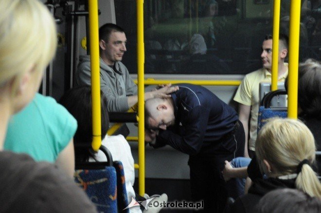 Bądź bezpieczna - pierwsza pomoc i obrona w autobusie (11.05.2011) - zdjęcie #11 - eOstroleka.pl