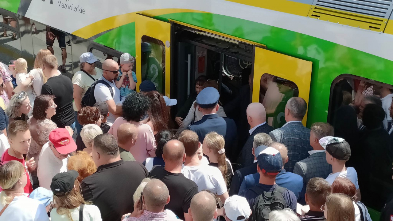 Powrót pociągów na linię kolejową nr 35 Ostrołęka-Chorzele [11.06.2023] - zdjęcie #32 - eOstroleka.pl
