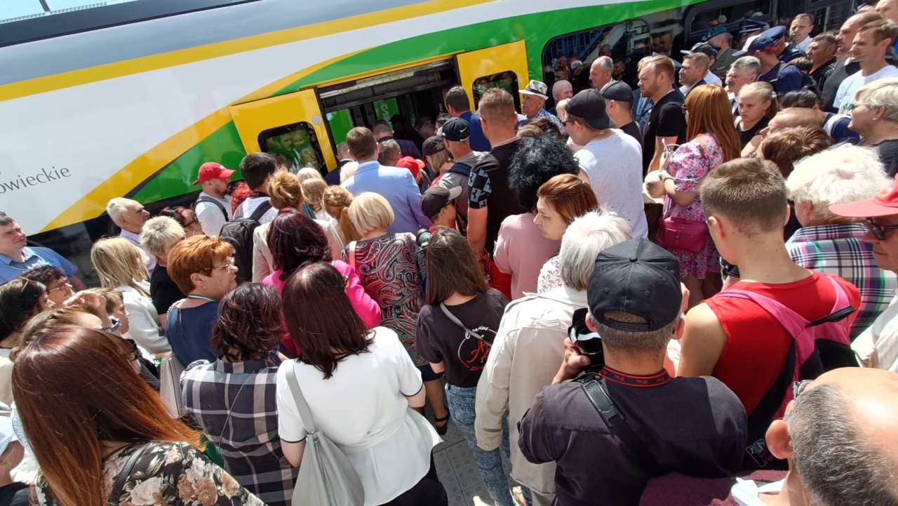 Powrót pociągów na linię kolejową nr 35 Ostrołęka-Chorzele [11.06.2023] - zdjęcie #22 - eOstroleka.pl