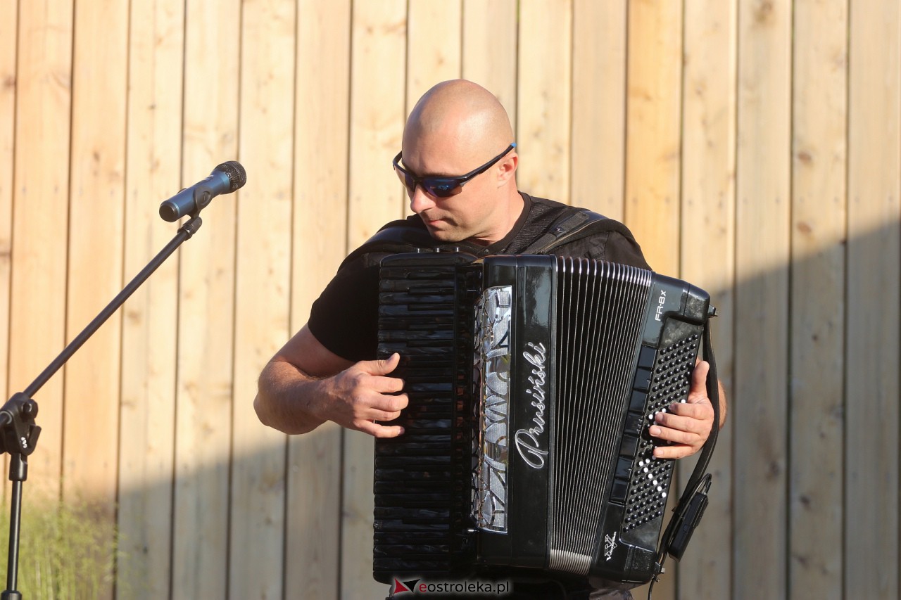 Koncert Roberta Prusińskiego w Rzekuniu [11.06.2023] - zdjęcie #27 - eOstroleka.pl