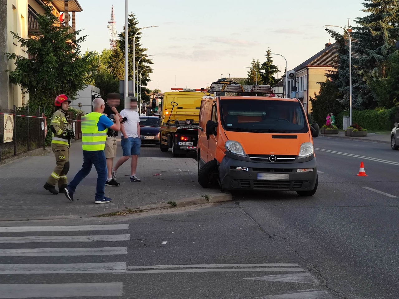 Kraksa na Bogusławskiego w Ostrołęce [12.06.2023] - zdjęcie #8 - eOstroleka.pl