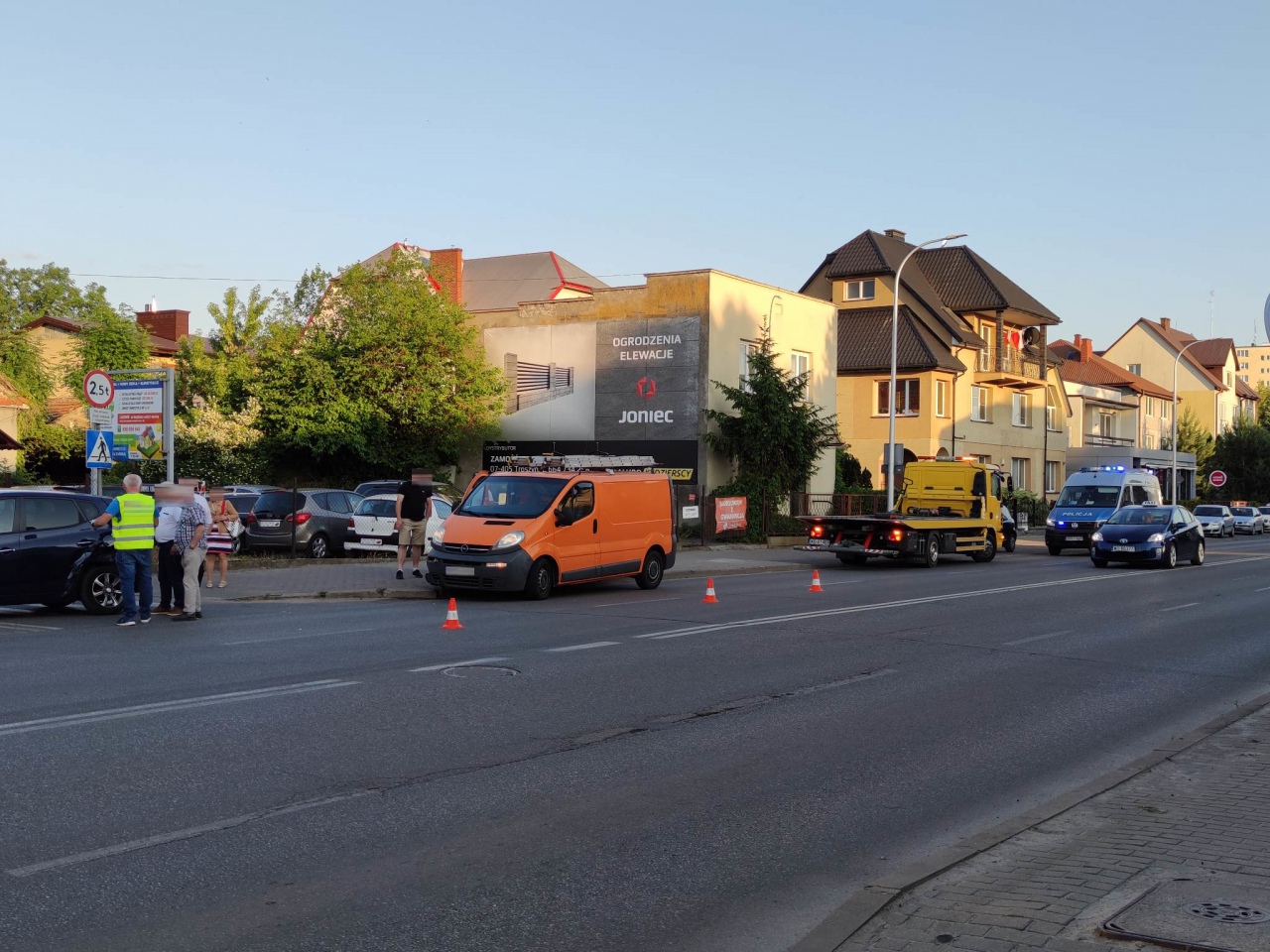 Kraksa na Bogusławskiego w Ostrołęce [12.06.2023] - zdjęcie #2 - eOstroleka.pl