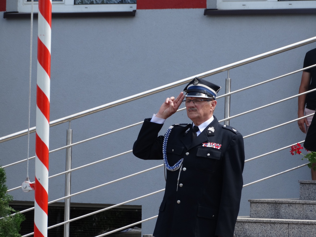 Uroczystość przekazania i poświęcenie wozu dla jednostki OSP Suchcice - zdjęcie #22 - eOstroleka.pl