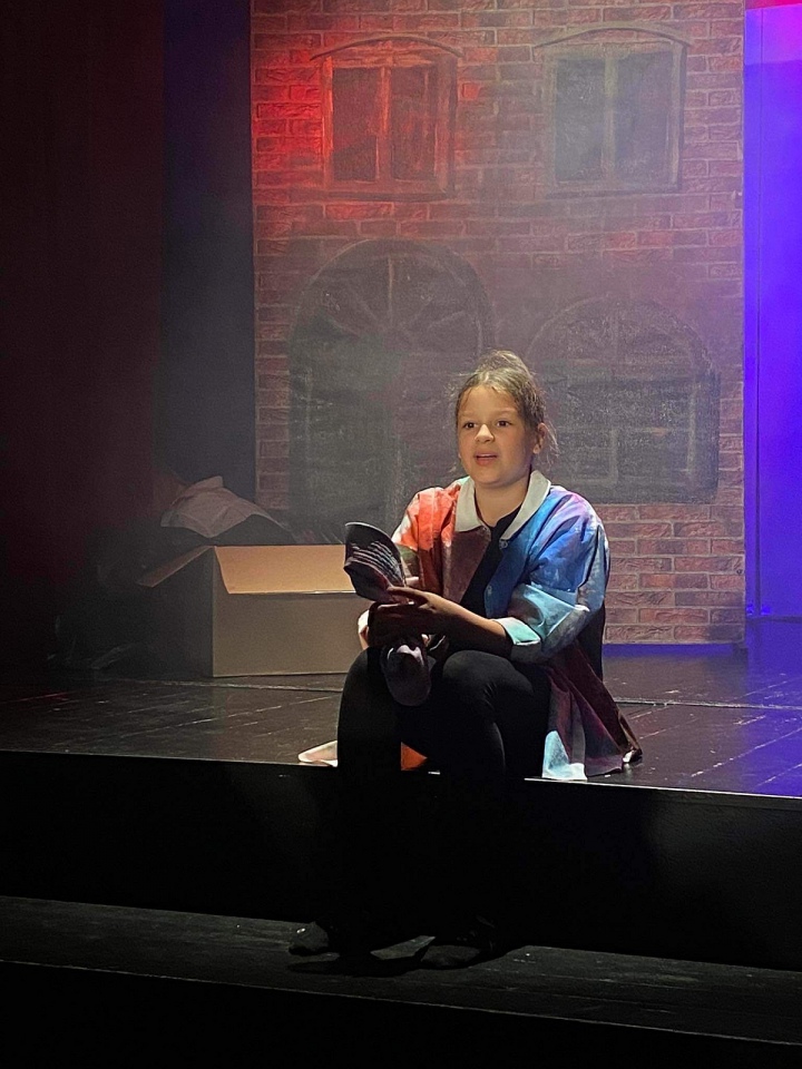 Spektakl “BLEEE” Dziecięcego Teatru Amatorskiego Niewidzialni w Klubie Oczko [12.06.2023] - zdjęcie #14 - eOstroleka.pl