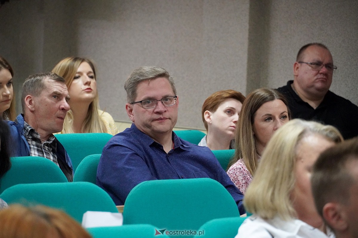 Konferencja Jak wychowywać do wartości? - lekcje wychowania do życia w rodzinie w kontekście współczesnych problemów wychowawczych [13.06.2023] - zdjęcie #30 - eOstroleka.pl