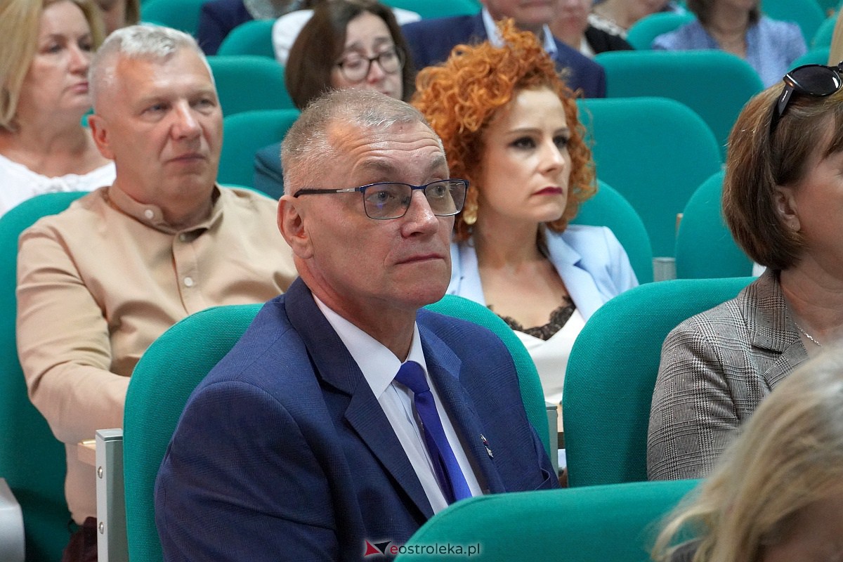 Konferencja Jak wychowywać do wartości? - lekcje wychowania do życia w rodzinie w kontekście współczesnych problemów wychowawczych [13.06.2023] - zdjęcie #28 - eOstroleka.pl