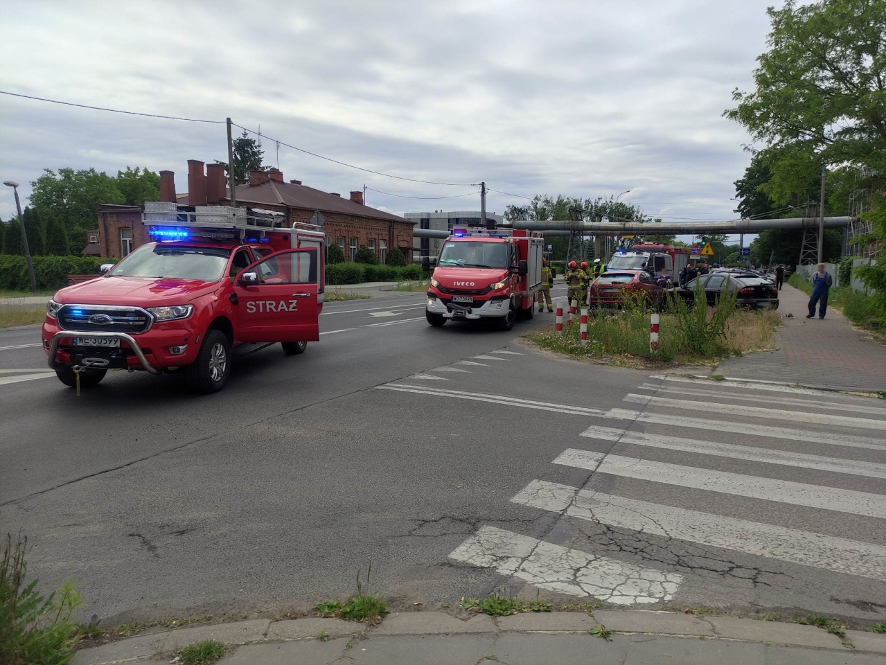 Poważny wypadek na Alei Wojska Polskiego [13.06.2023] - zdjęcie #12 - eOstroleka.pl