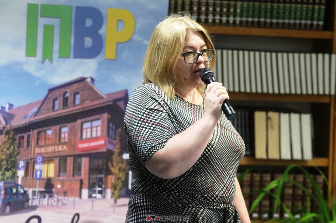 Spotkanie z Olgą Mujkić [13.06.2023] - zdjęcie #7 - eOstroleka.pl
