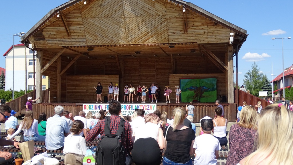Rodzinny Festyn w Myszyńcu „Zdrowa rodzina bez uzależnień” - zdjęcie #60 - eOstroleka.pl