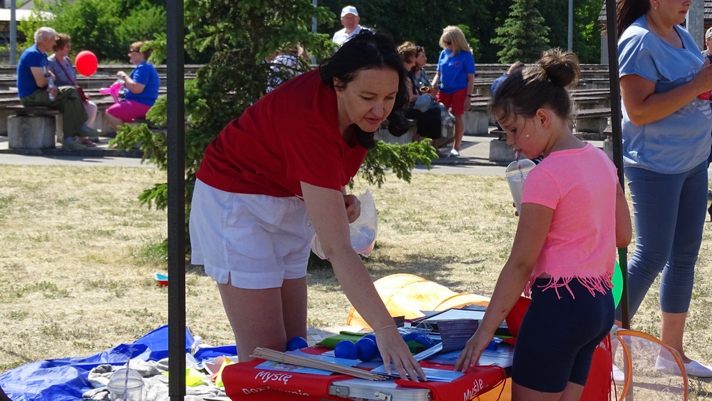 Rodzinny Festyn w Myszyńcu „Zdrowa rodzina bez uzależnień” - zdjęcie #18 - eOstroleka.pl