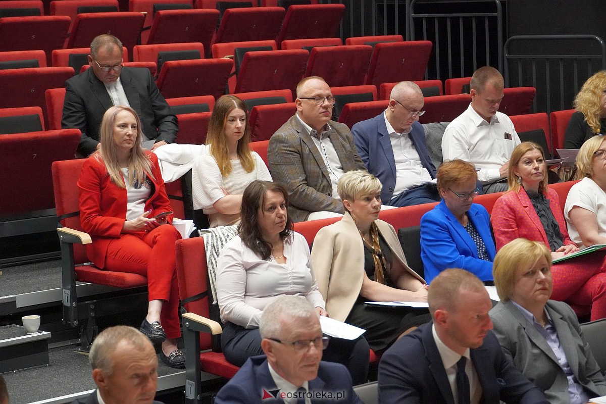 LXII sesja Rady Powiatu w Ostrołęce [15.06.2023] - zdjęcie #17 - eOstroleka.pl