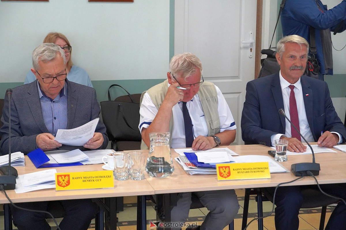 Absolutoryjna sesja Rady Miasta Ostrołęki [15.06.2023] - zdjęcie #17 - eOstroleka.pl