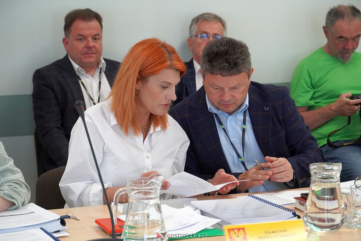 Absolutoryjna sesja Rady Miasta Ostrołęki [15.06.2023] - zdjęcie #19 - eOstroleka.pl