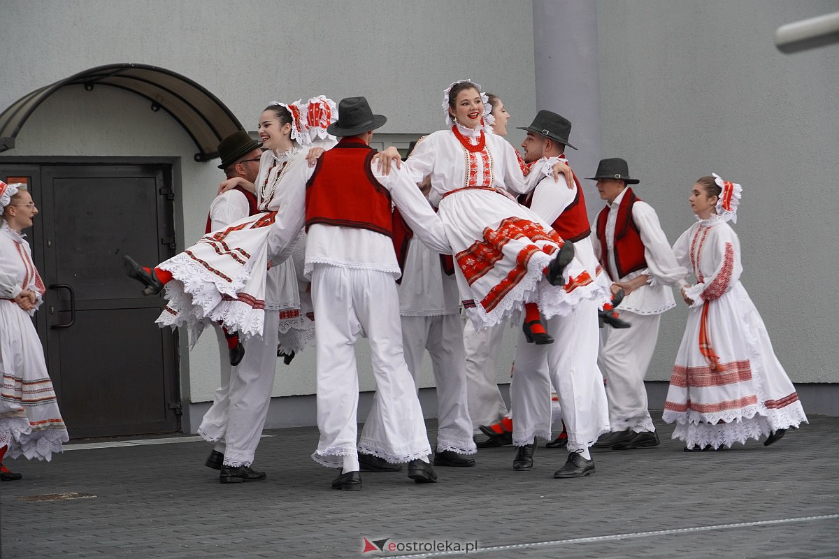 Koncert zespołu KUD HALISIJE z Bośni i Hercegowiny w Lelisie [16.06.2023] - zdjęcie #13 - eOstroleka.pl
