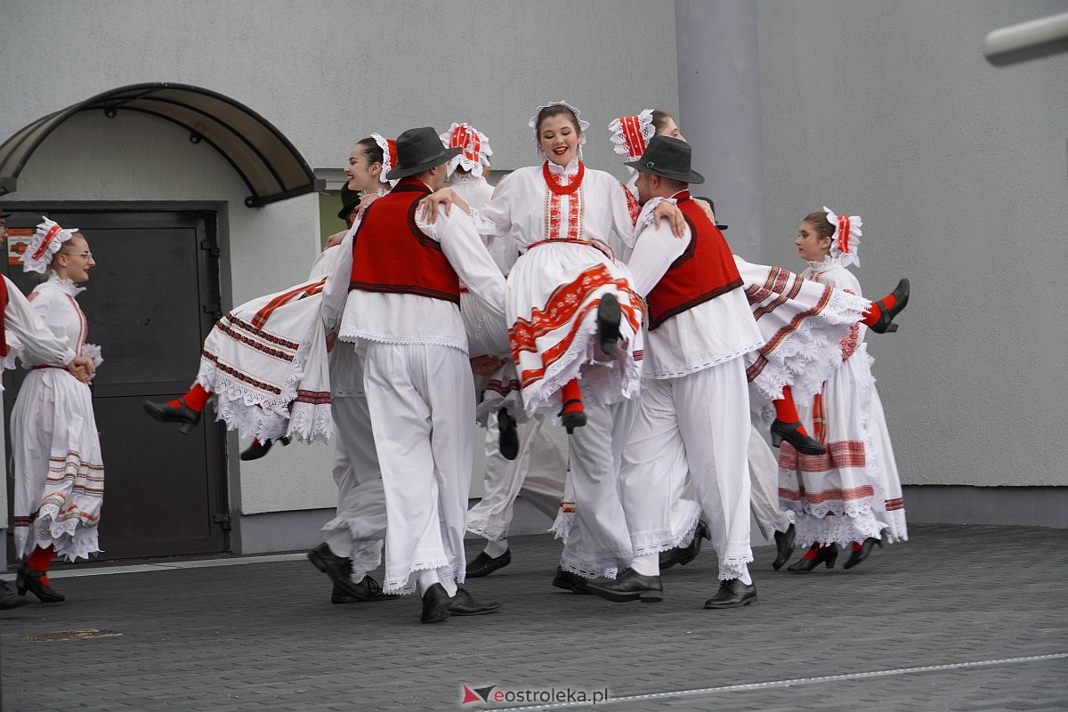 Koncert zespołu KUD HALISIJE z Bośni i Hercegowiny w Lelisie [16.06.2023] - zdjęcie #12 - eOstroleka.pl