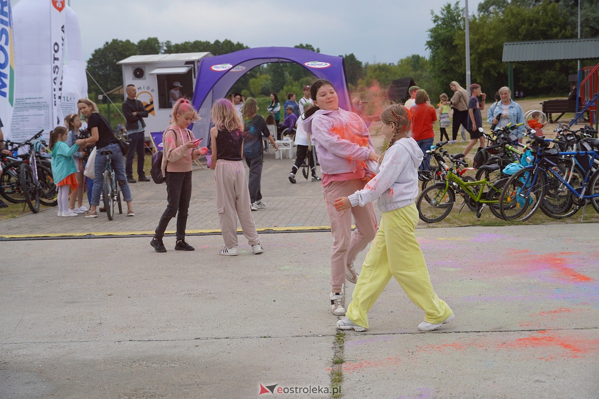 Holi Święto Kolorów na plaży miejskiej w Ostrołęce [17.06.2023] - zdjęcie #89 - eOstroleka.pl