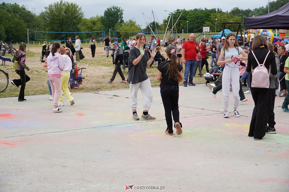 Holi Święto Kolorów na plaży miejskiej w Ostrołęce [17.06.2023] - zdjęcie #88 - eOstroleka.pl