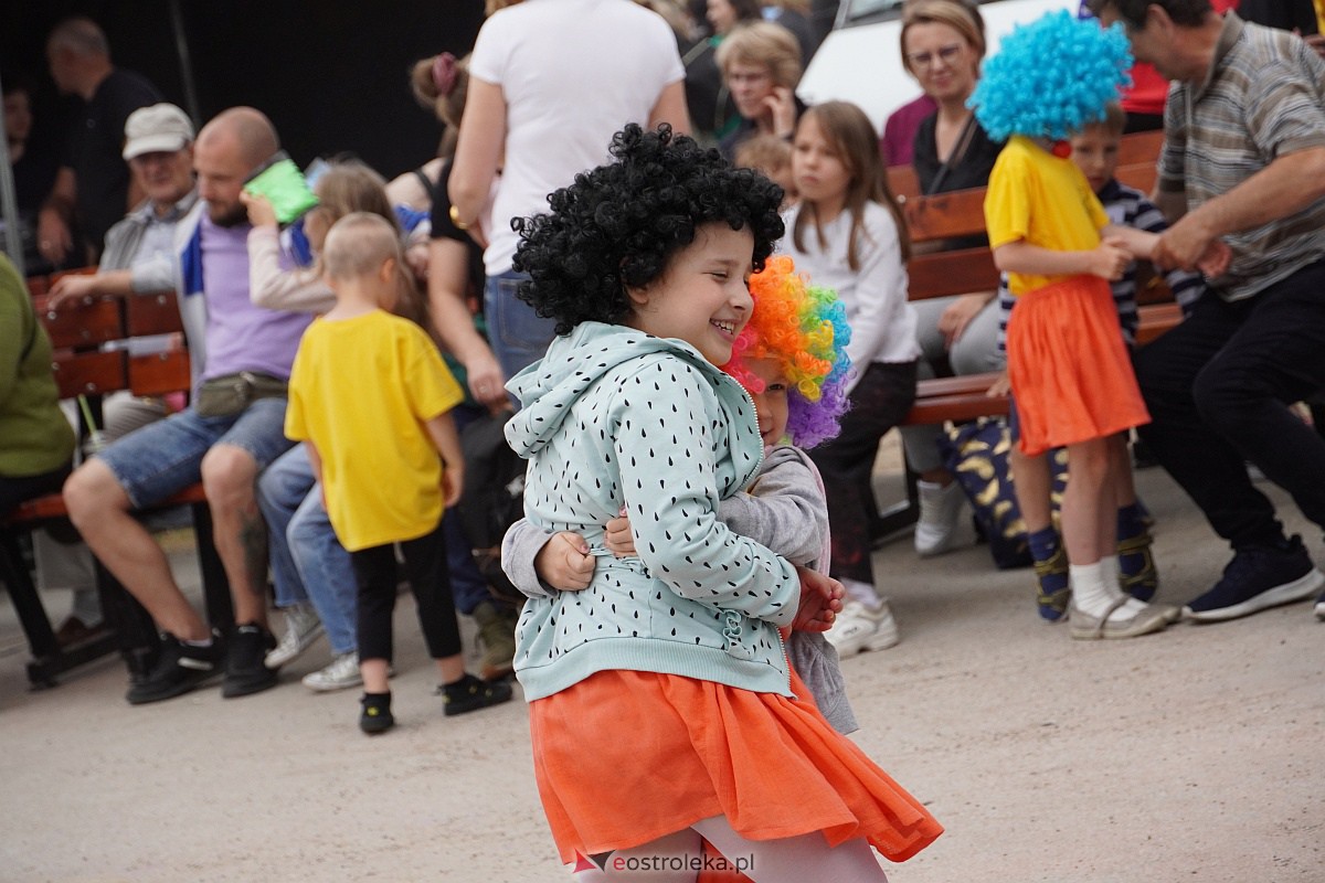 Holi Święto Kolorów na plaży miejskiej w Ostrołęce [17.06.2023] - zdjęcie #83 - eOstroleka.pl