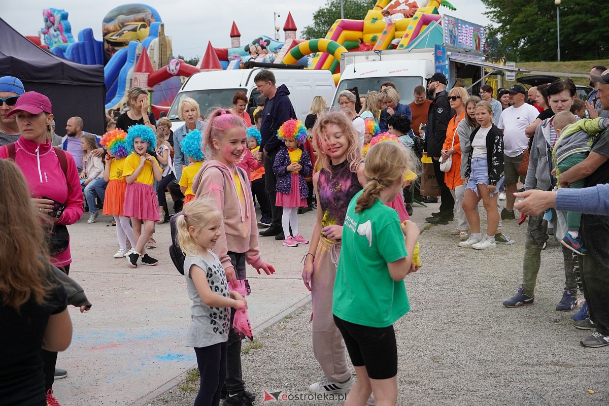 Holi Święto Kolorów na plaży miejskiej w Ostrołęce [17.06.2023] - zdjęcie #79 - eOstroleka.pl