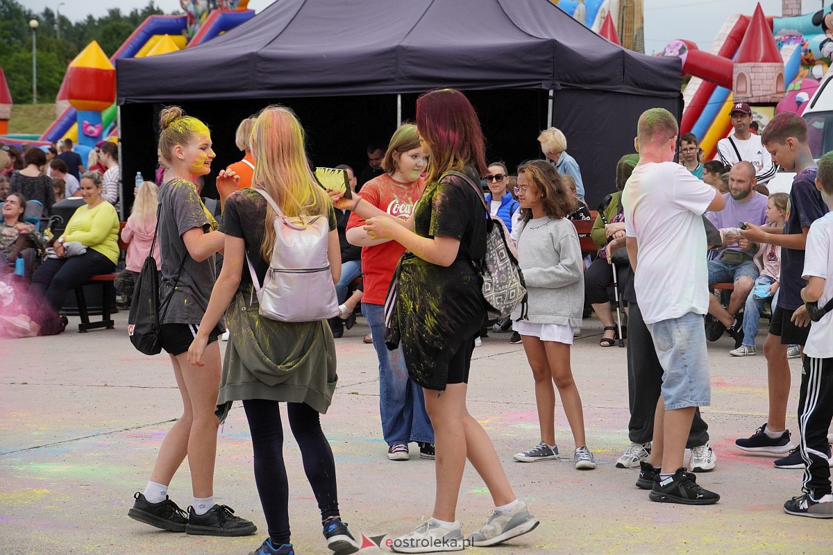 Holi Święto Kolorów na plaży miejskiej w Ostrołęce [17.06.2023] - zdjęcie #67 - eOstroleka.pl