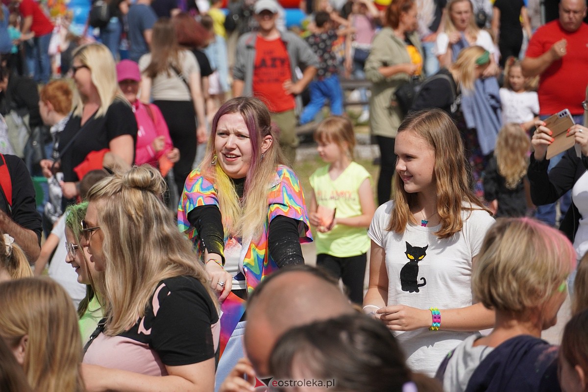 Holi Święto Kolorów na plaży miejskiej w Ostrołęce [17.06.2023] - zdjęcie #58 - eOstroleka.pl