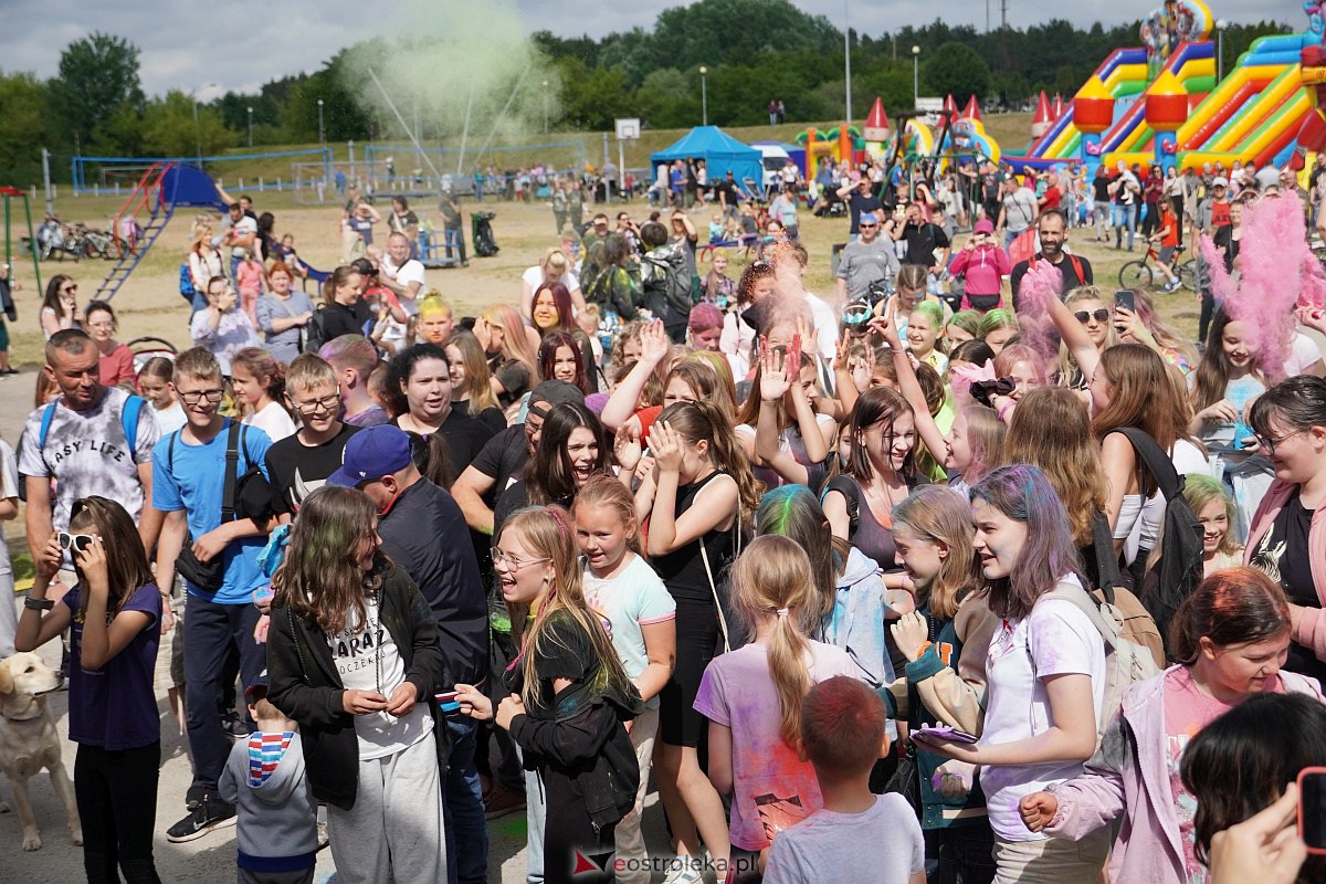 Holi Święto Kolorów na plaży miejskiej w Ostrołęce [17.06.2023] - zdjęcie #52 - eOstroleka.pl