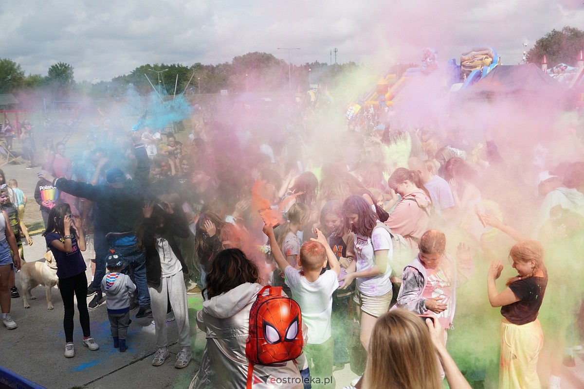 Holi Święto Kolorów na plaży miejskiej w Ostrołęce [17.06.2023] - zdjęcie #45 - eOstroleka.pl