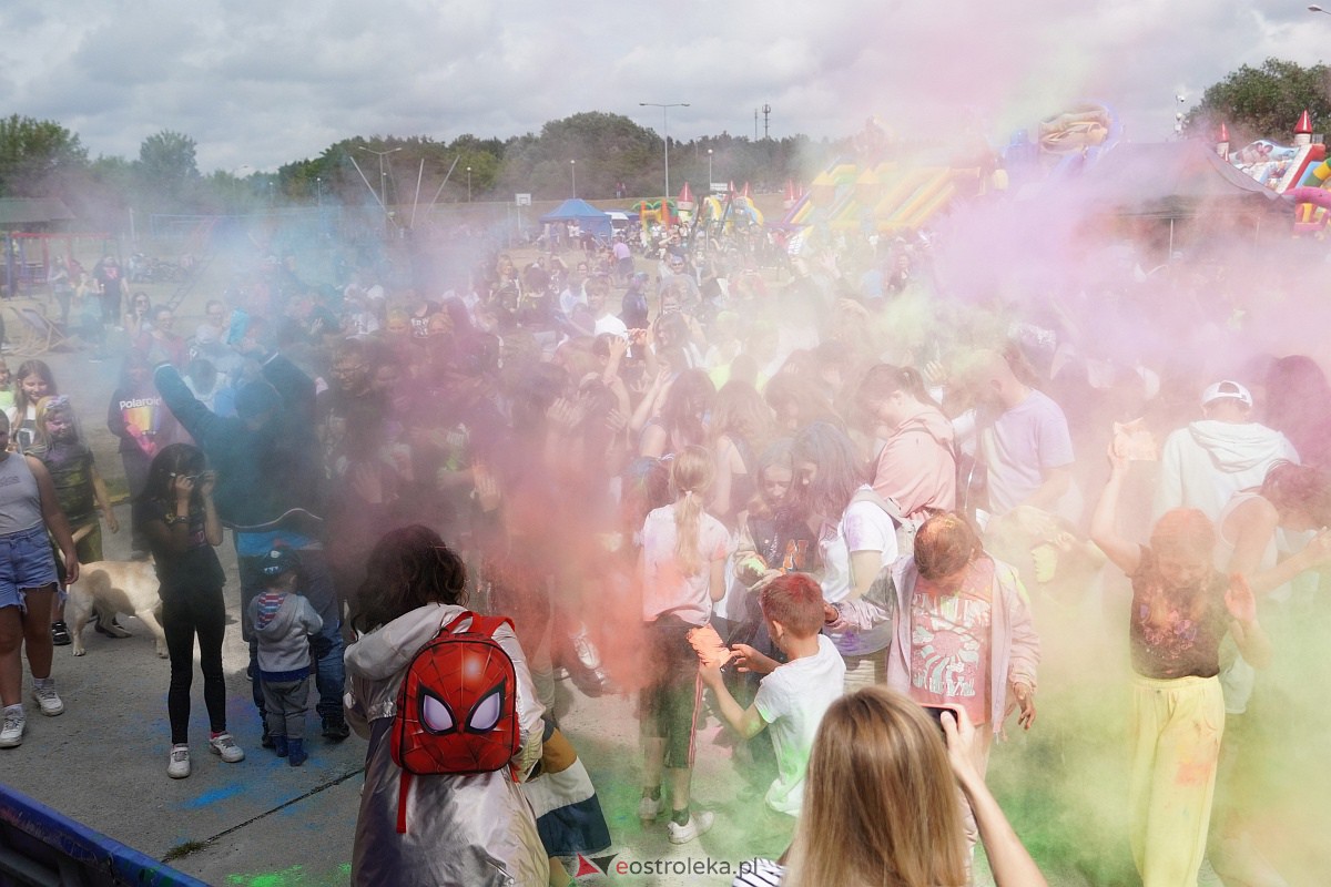 Holi Święto Kolorów na plaży miejskiej w Ostrołęce [17.06.2023] - zdjęcie #44 - eOstroleka.pl