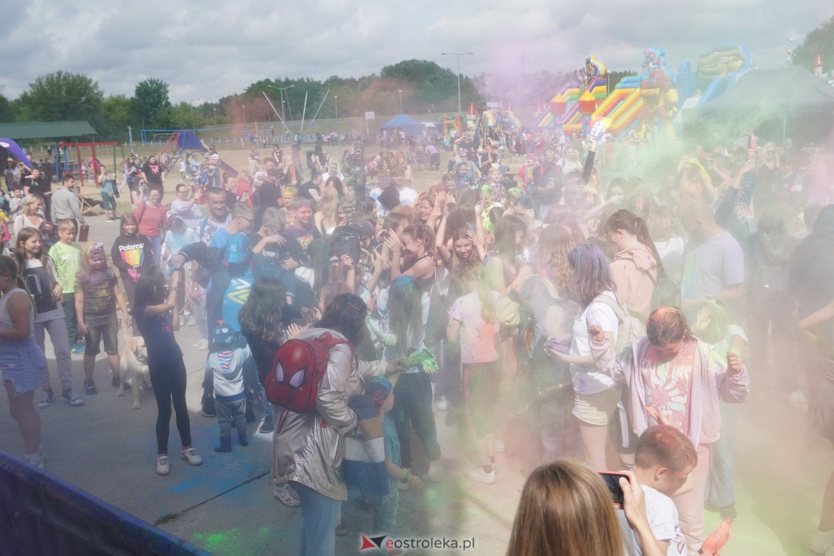 Holi Święto Kolorów na plaży miejskiej w Ostrołęce [17.06.2023] - zdjęcie #39 - eOstroleka.pl