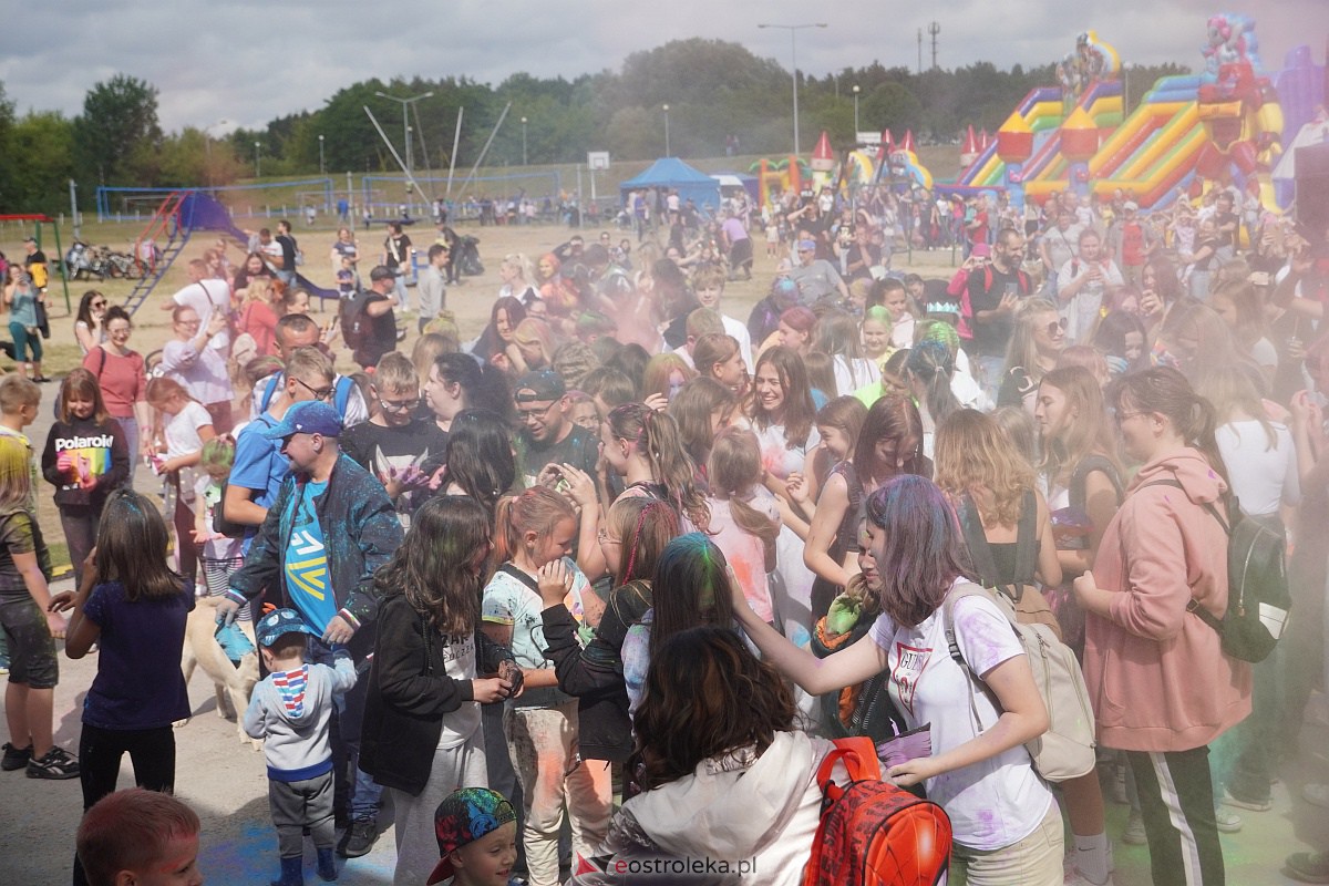 Holi Święto Kolorów na plaży miejskiej w Ostrołęce [17.06.2023] - zdjęcie #34 - eOstroleka.pl