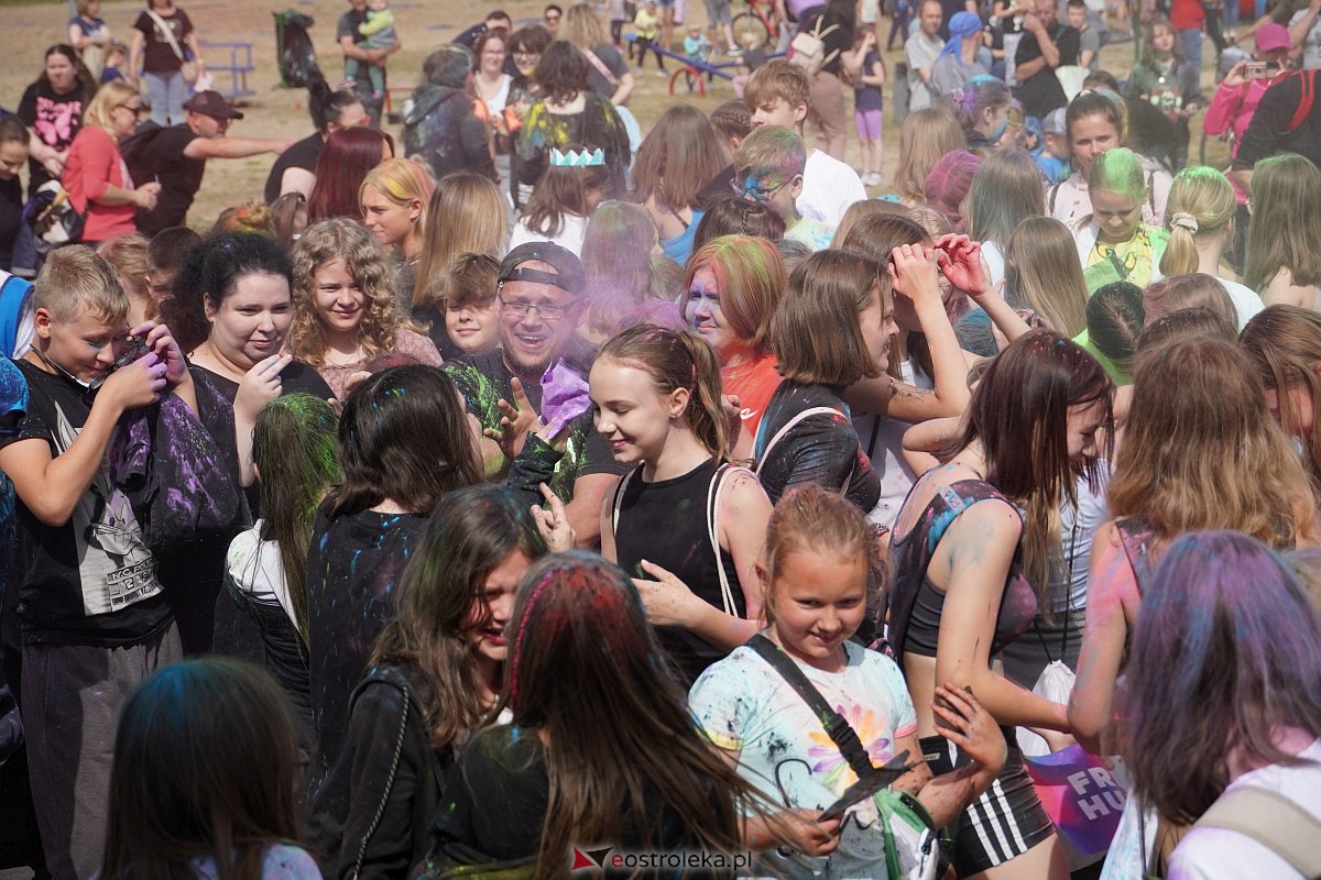 Holi Święto Kolorów na plaży miejskiej w Ostrołęce [17.06.2023] - zdjęcie #30 - eOstroleka.pl