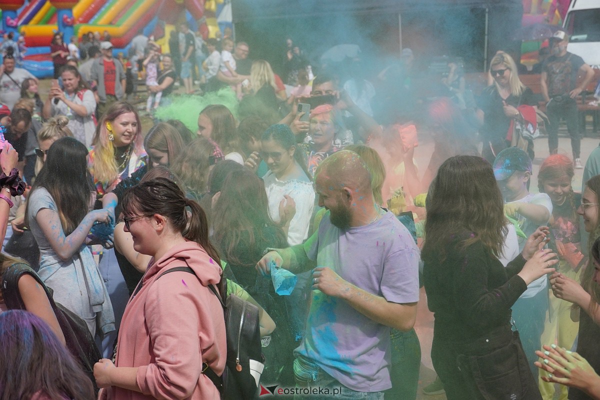 Holi Święto Kolorów na plaży miejskiej w Ostrołęce [17.06.2023] - zdjęcie #29 - eOstroleka.pl