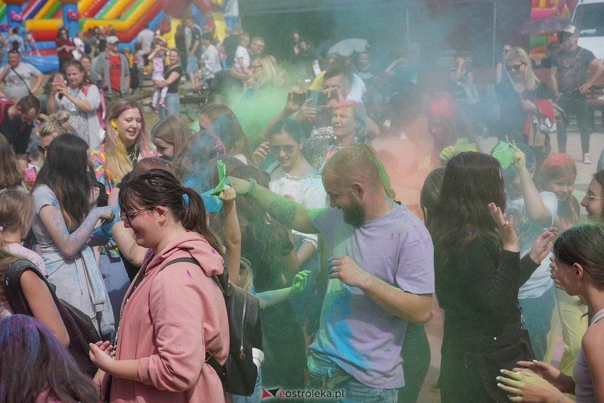 Holi Święto Kolorów na plaży miejskiej w Ostrołęce [17.06.2023] - zdjęcie #28 - eOstroleka.pl