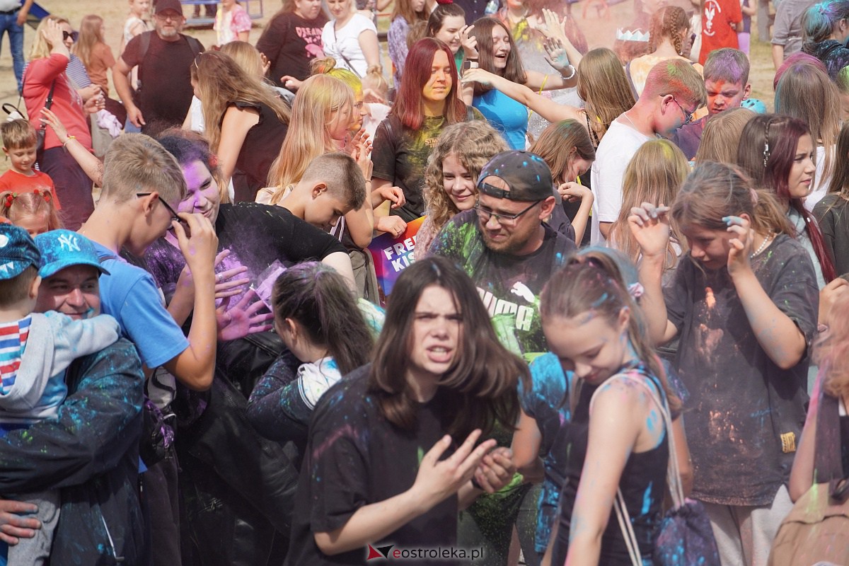Holi Święto Kolorów na plaży miejskiej w Ostrołęce [17.06.2023] - zdjęcie #16 - eOstroleka.pl