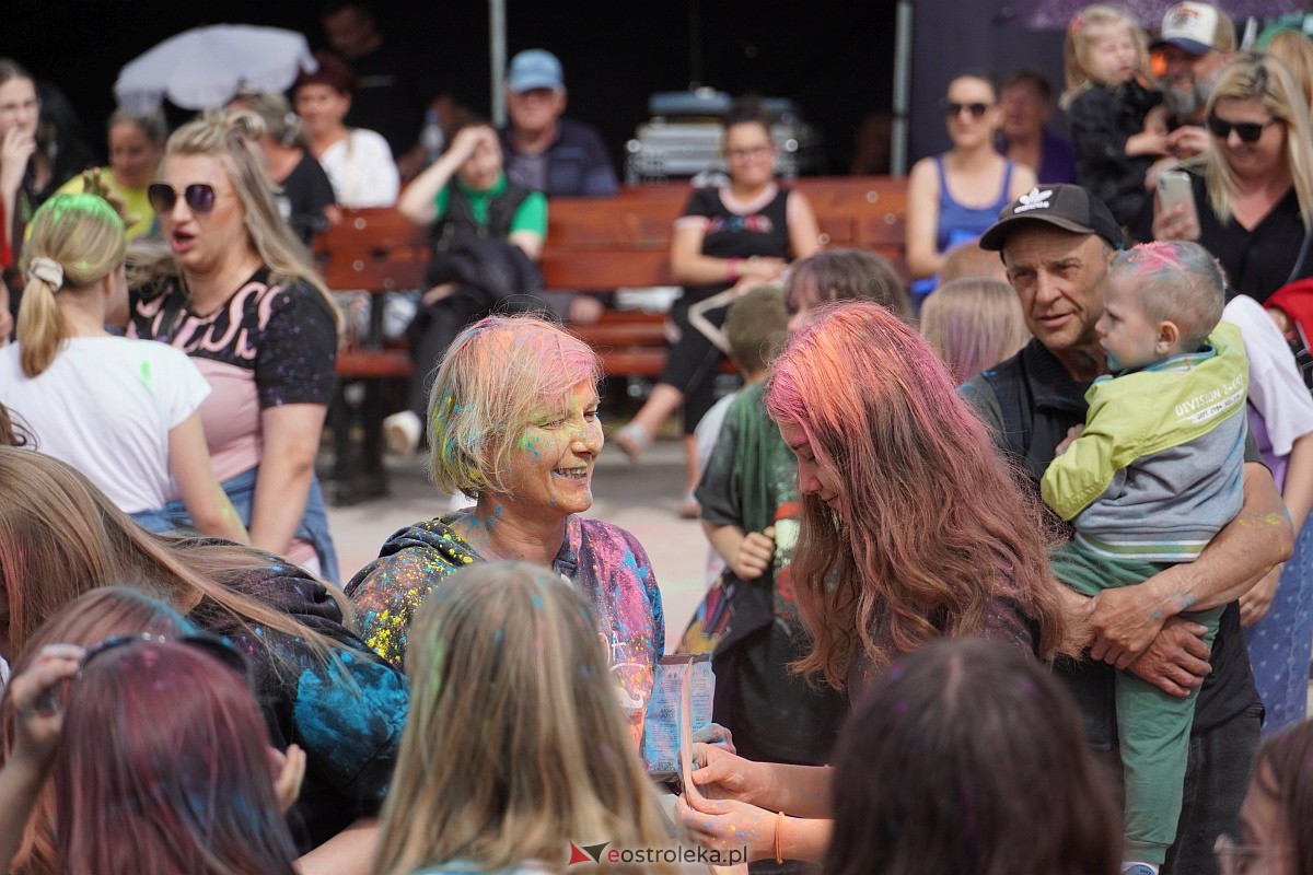 Holi Święto Kolorów na plaży miejskiej w Ostrołęce [17.06.2023] - zdjęcie #13 - eOstroleka.pl